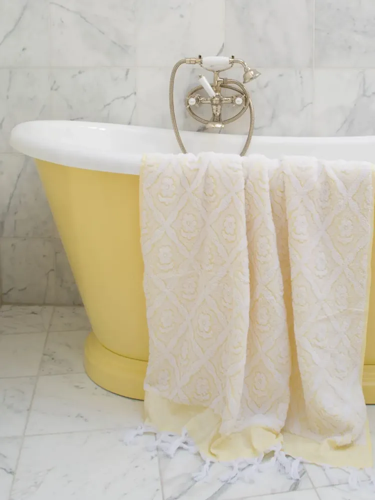 Hotel bedrooms - towel yellow - OTTOMANIA