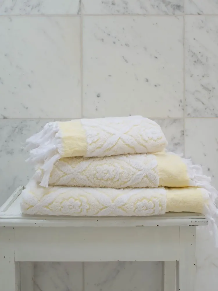 Hotel bedrooms - towel yellow - OTTOMANIA