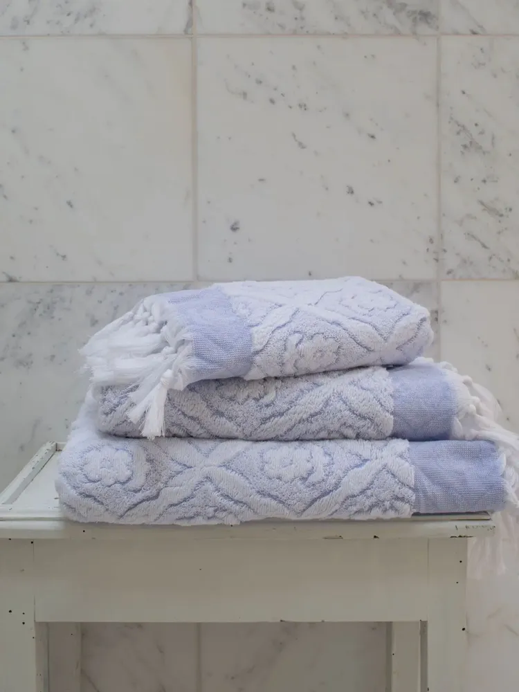 Hotel bedrooms - towel lavender - OTTOMANIA