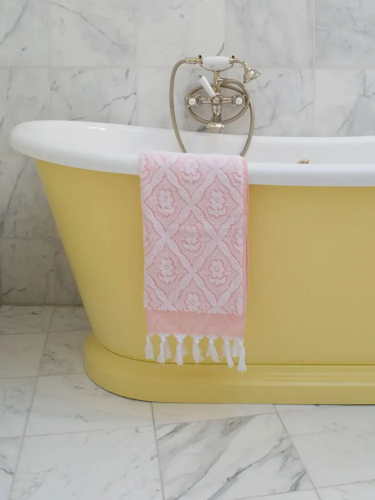 Hotel bedrooms - towel peach - OTTOMANIA