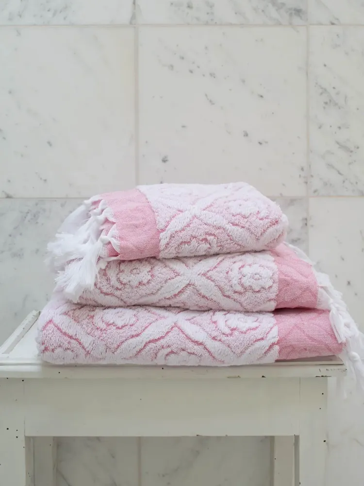 Hotel bedrooms - towel tulip pink - OTTOMANIA