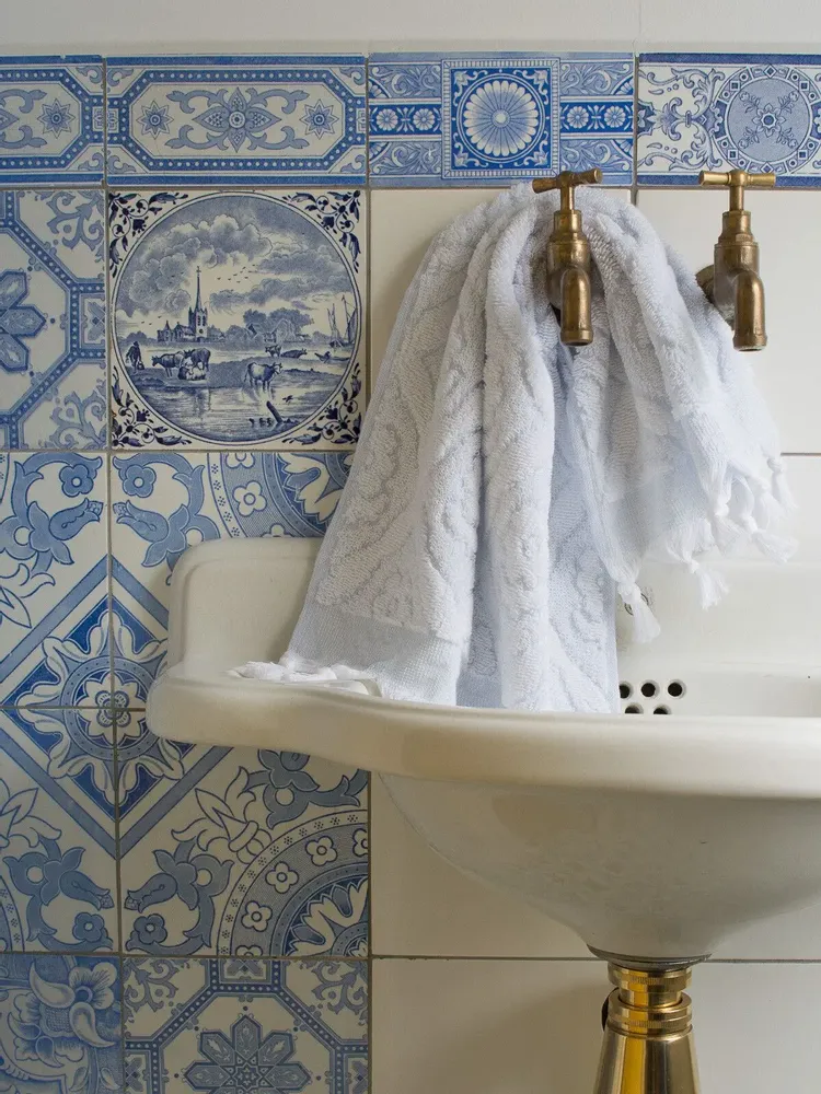 Hotel bedrooms - towel light blue - OTTOMANIA