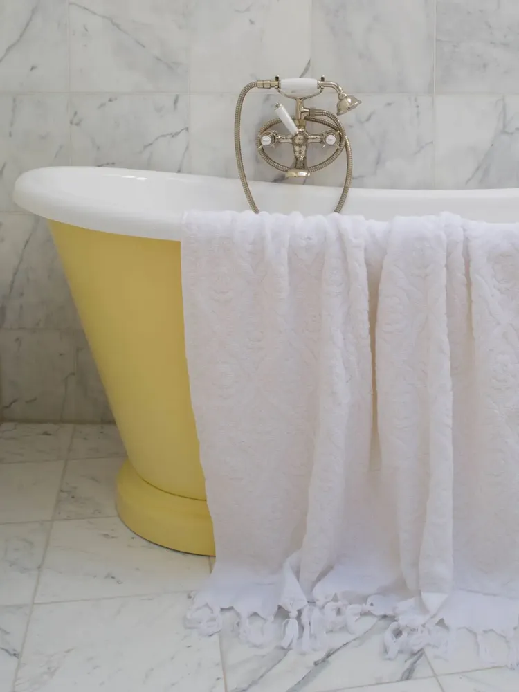 Hotel bedrooms - towel white - OTTOMANIA