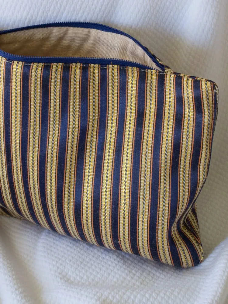 Bath towels - toiletry bag, dark blue and golden stripes - OTTOMANIA