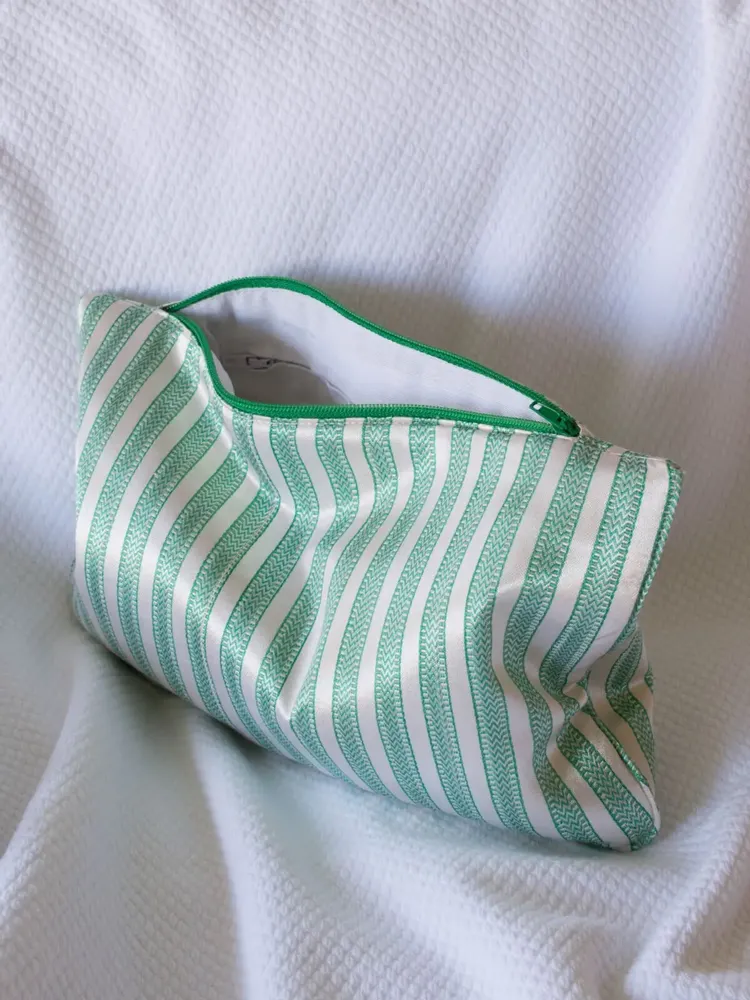 Bath towels - toiletry bag, white with green stripes - OTTOMANIA