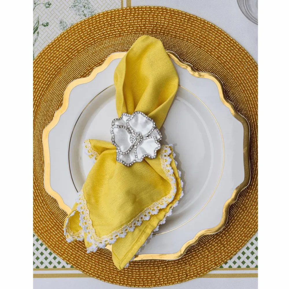 Assiettes au quotidien - Anneaux de serviette 3D en forme de fleur blancs, lot de 4 - TIME FOR TEA