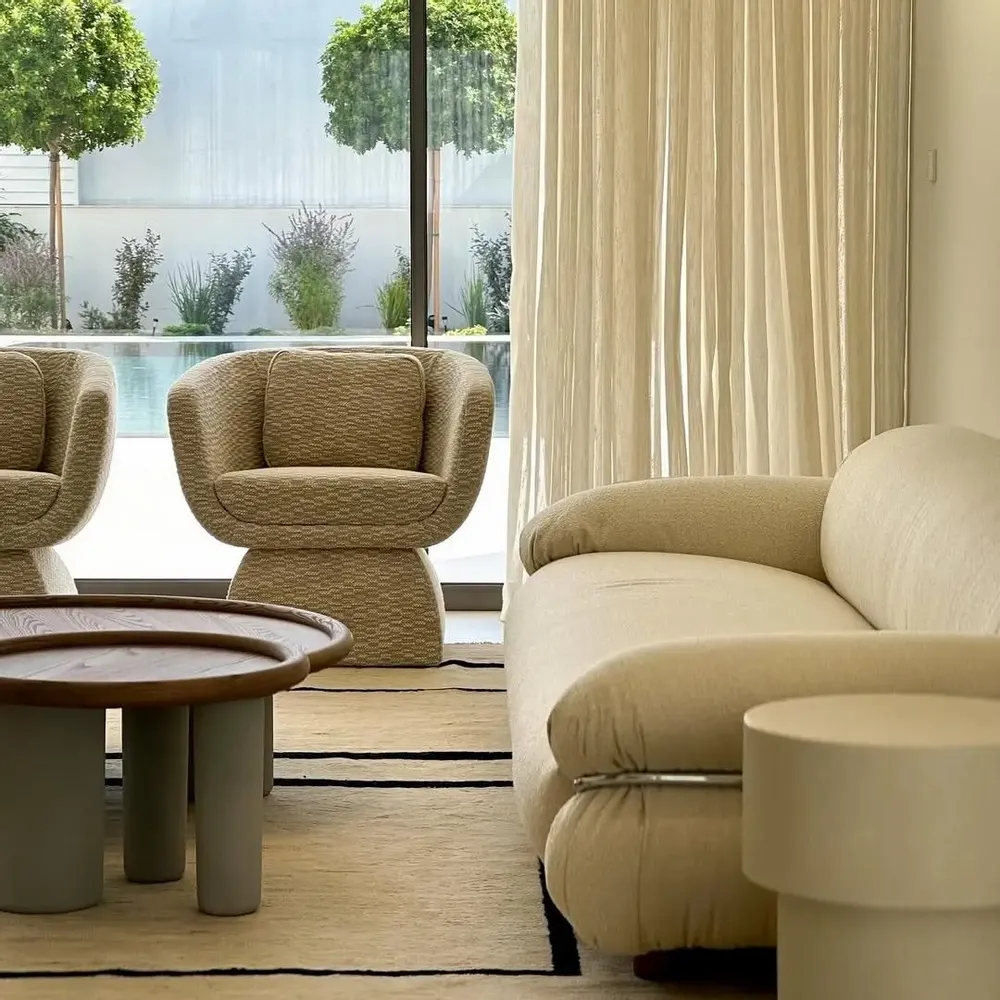 Lounge chairs for hospitalities & contracts - Oscar lounge armchair, fabric Bouclé, COM and swivel option, Portugal - DUISTT