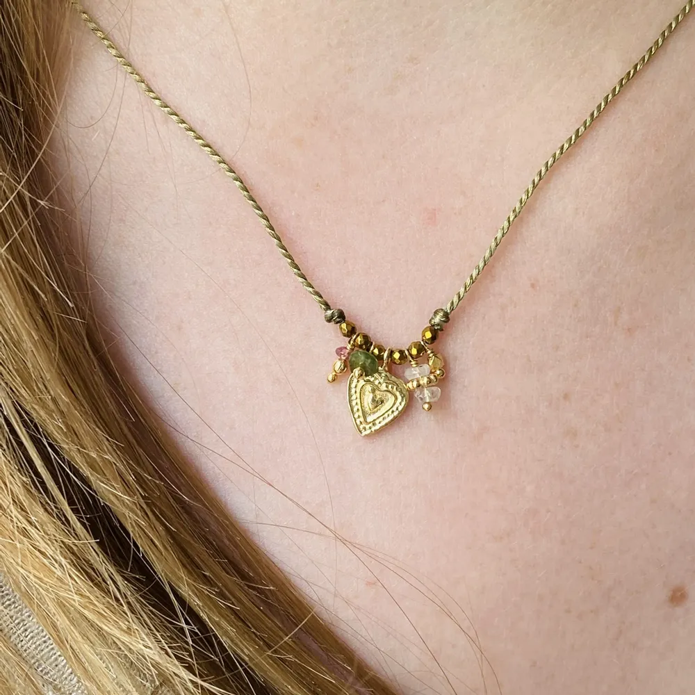 Jewelry - Gold plated chain necklace or heart wire - Alicia - SOPHIE DESCHAMPS BIJOUX