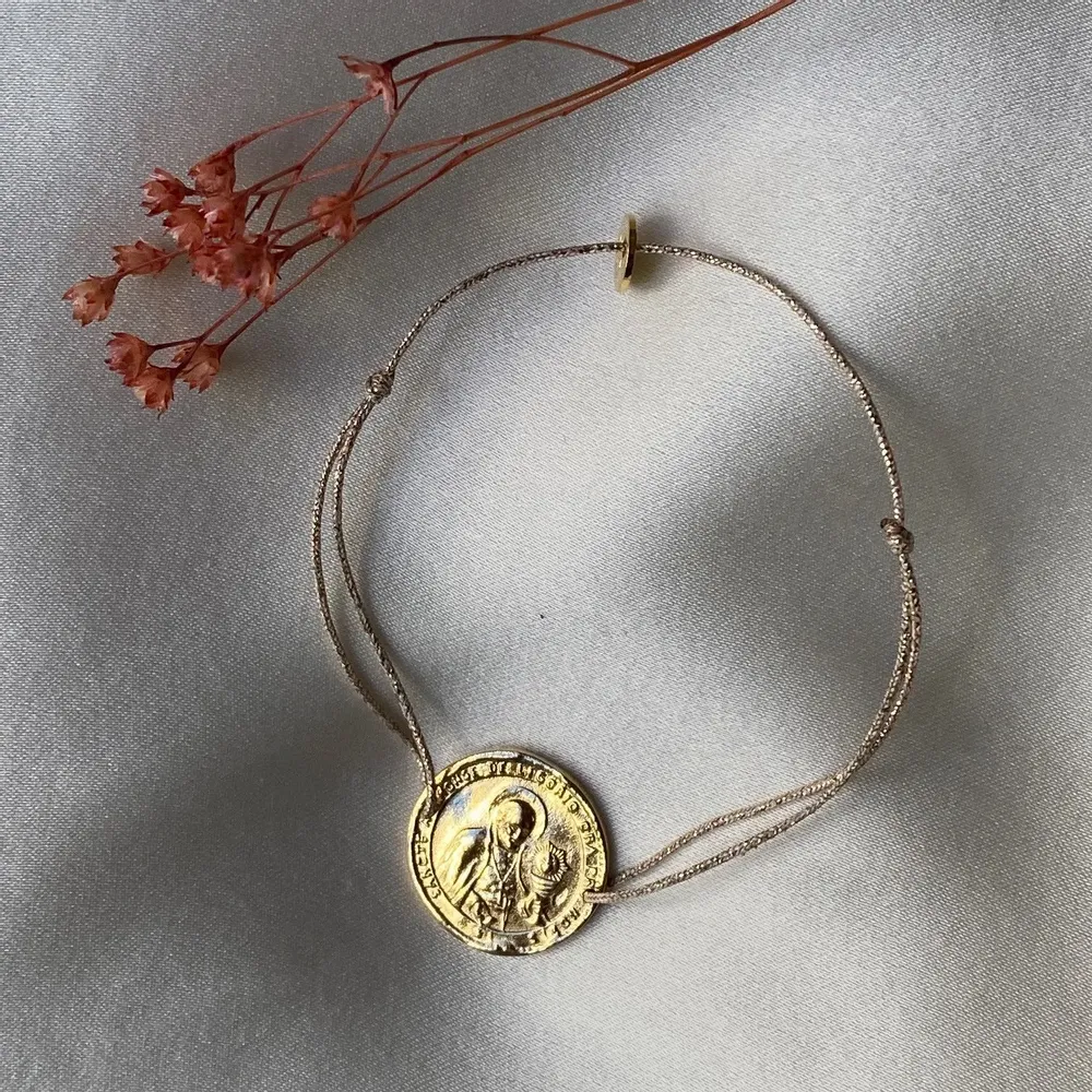 Jewelry - Large round medal gold plated bracelet - Erato - SOPHIE DESCHAMPS BIJOUX