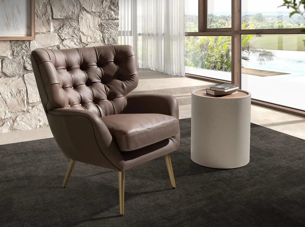 Tables basses - Table d’appoint ronde en noyer, noyer et bois rembourré en similicuir couleur sable - ANGEL CERDÁ