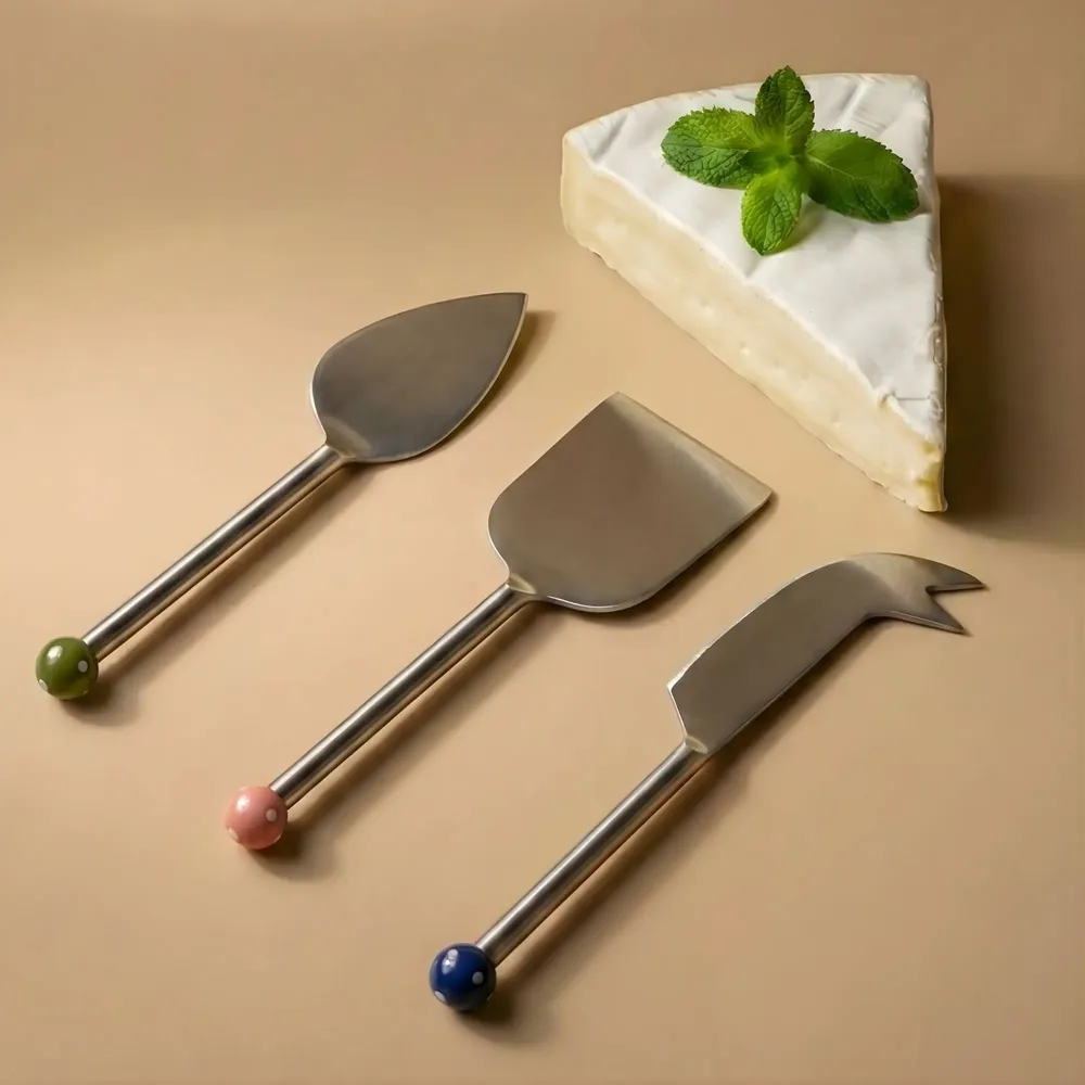 Knives - Brass Finish Cheese Knife Set (Set of 3) - 6.5 x 2 Inches - CASA AMAROSA