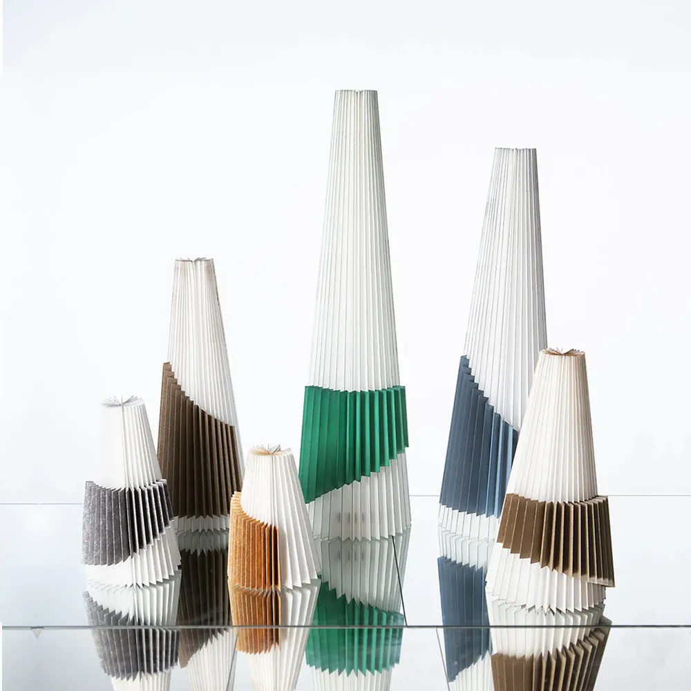 Table lamps - HALO - Foldable table lamp, customizable lightweight design, H 50cm - IT'S LIGHTING! INTERIOR LAMPS AND MORE...