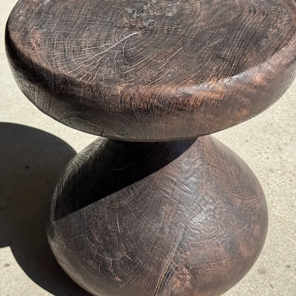 Tables basses - Pawn Brown - Tabouret, table d'appoint en forme de pion brun - OFFICE OBJETS