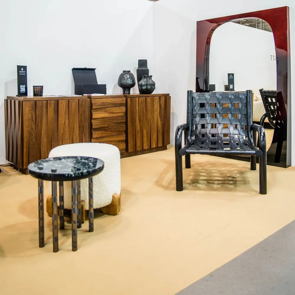 Tables pour hôtels - Table d'appoint ronde Ipanema plateau marbre, pieds nickel - DUISTT