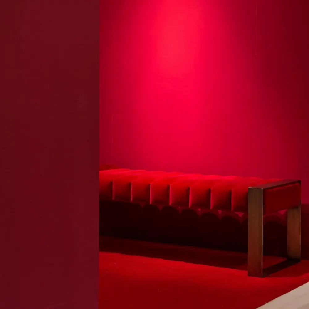 Benches for hospitalities & contracts - Dawn Bench, Velvelt, Fur, COM option, feet in Light Bronze brass - DUISTT