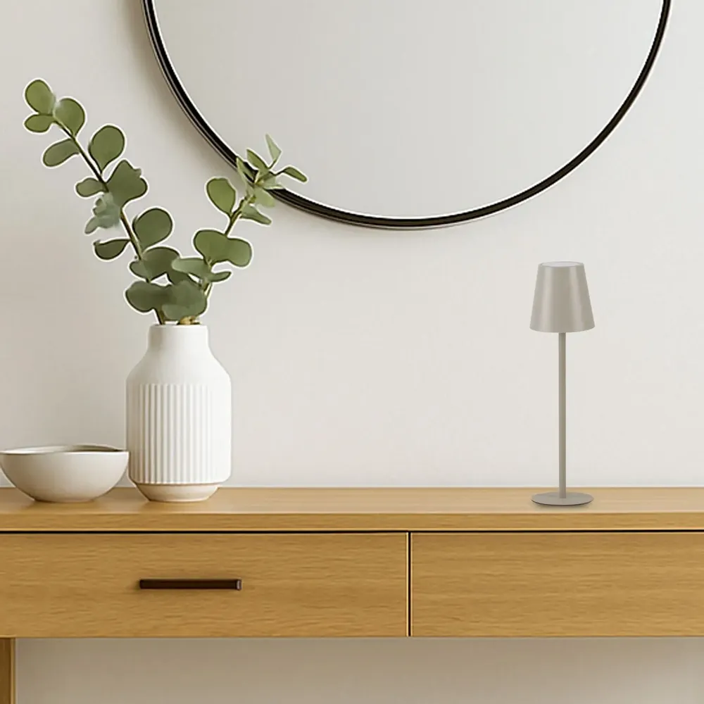 Lampes à poser - BEPER P207ILI205 Lampe de table rechargeable, lumière LED sans fil, intensité réglable, USB inclus - Portable pour le bureau, la table de nuit ou l'ex - BEPER SRL