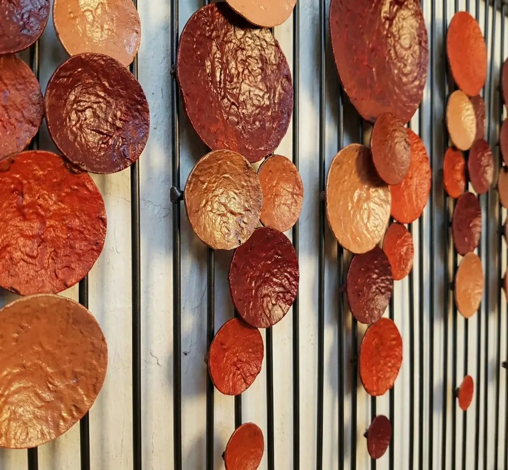 Other wall decoration - Multi-Toned Red Circle Wall Decor - SARMAL DESIGN