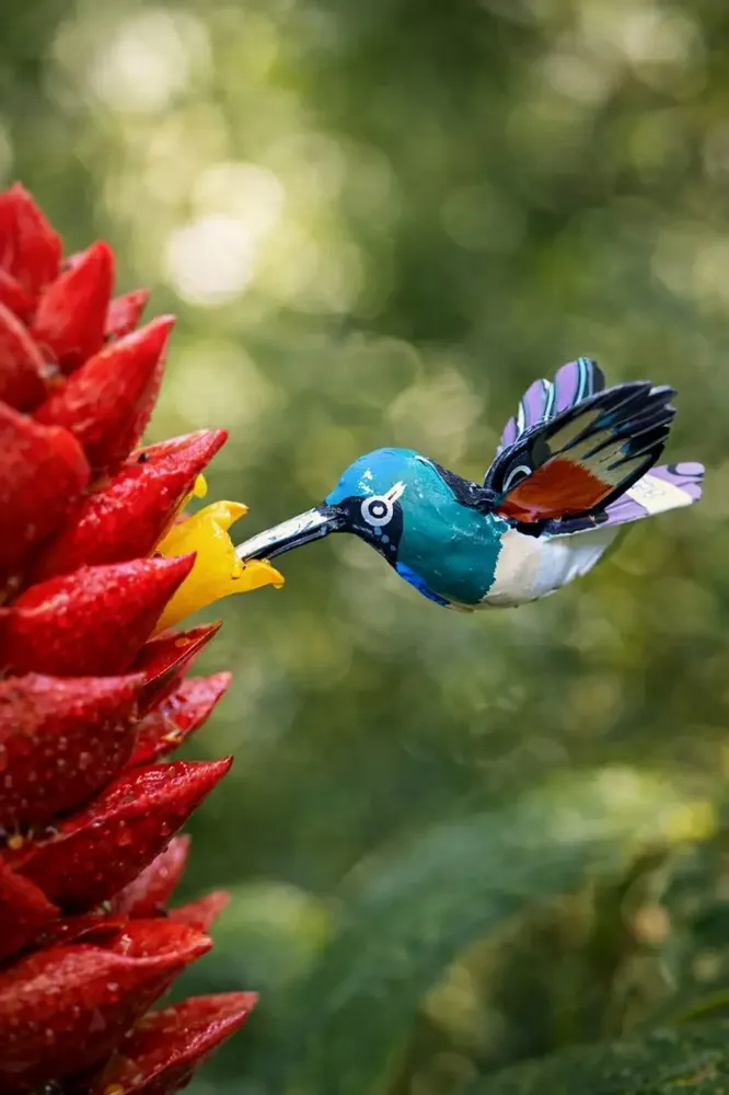 Accessoires de déco extérieure - Sculpture Métal Recyclé colibrie d'équateur à suspendre - TERRE SAUVAGE