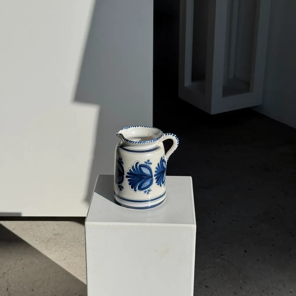 Carafes - Handmade carafe with antique blue floral decoration H17 D24.5 - OFFICE OBJETS