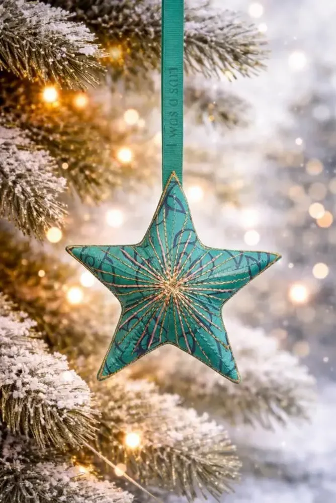 Guirlandes et boules de Noël - Décoration étoile intemporelle fabriquée à partir de saris recyclés - I WAS A SARI