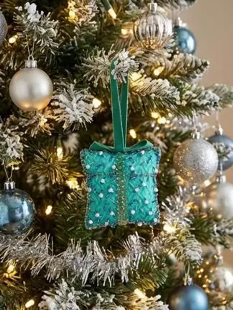 Guirlandes et boules de Noël - Décoration cadeau Cheer en sari recyclé - I WAS A SARI