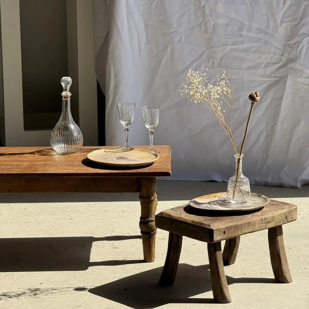 Unique pieces - Empty pouch or dish in beige petrified wood with brown stain in the ce - OFFICE OBJETS