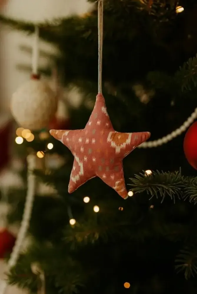 Christmas garlands and baubles - Mini handcrafted star christmas bauble - I WAS A SARI