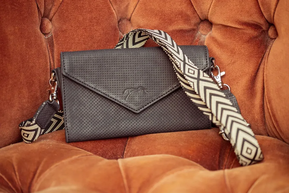 Petite maroquinerie - New phone pocket "cuir perforé" - PENELOPE