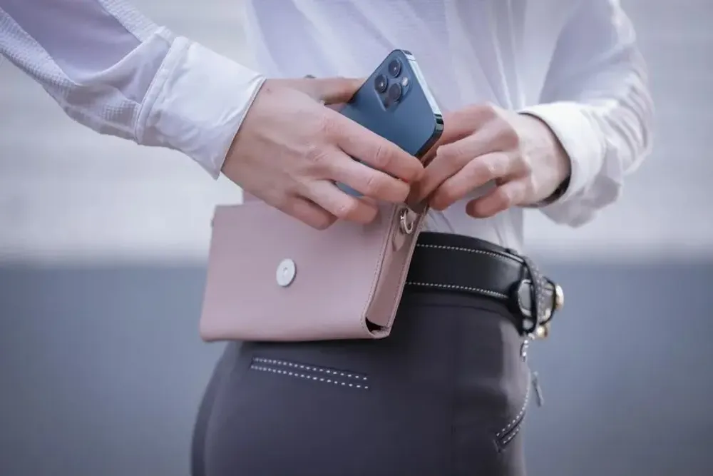 Leather goods - New Phone Pocket - PENELOPE