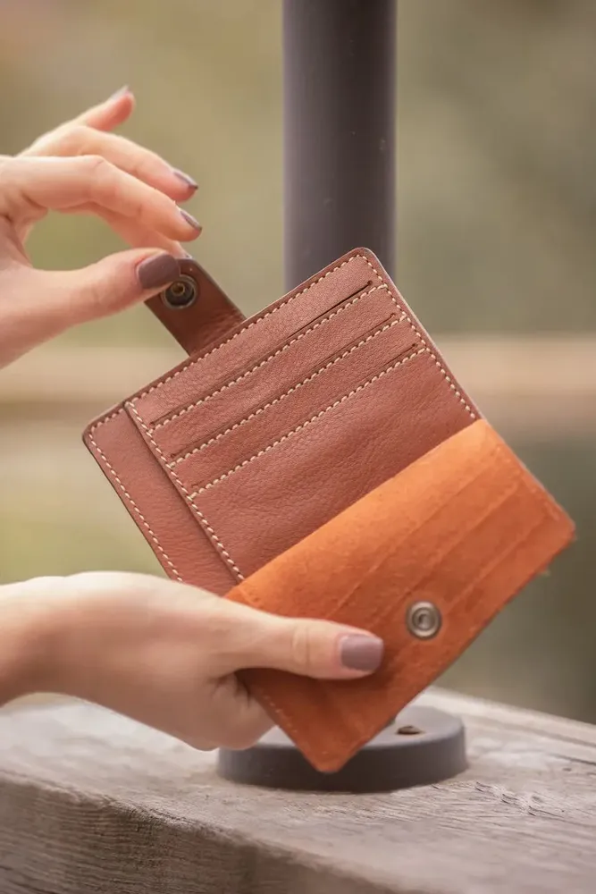 Leather goods - Cartoon card holder - PENELOPE