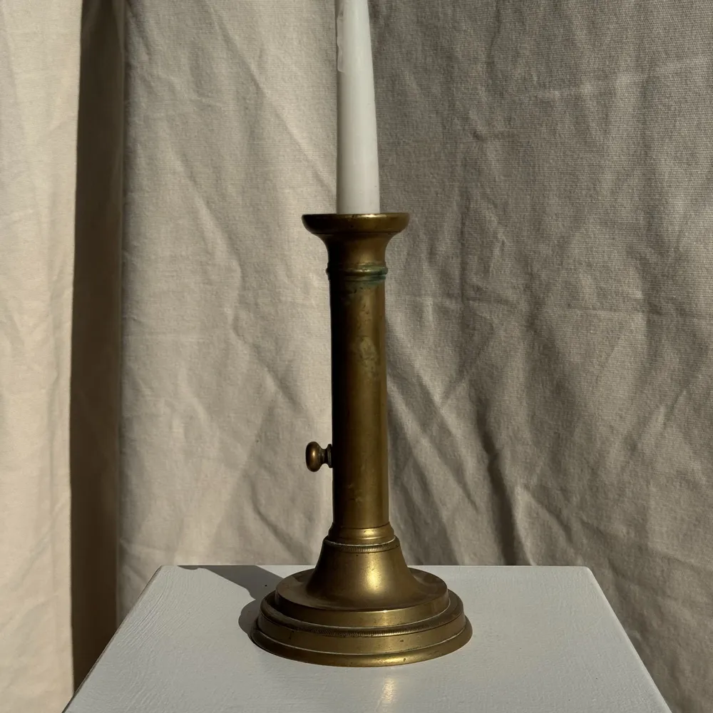 Candlesticks and candle holders - Large adjustable gold brass candle holder H16 D8 - OFFICE OBJETS
