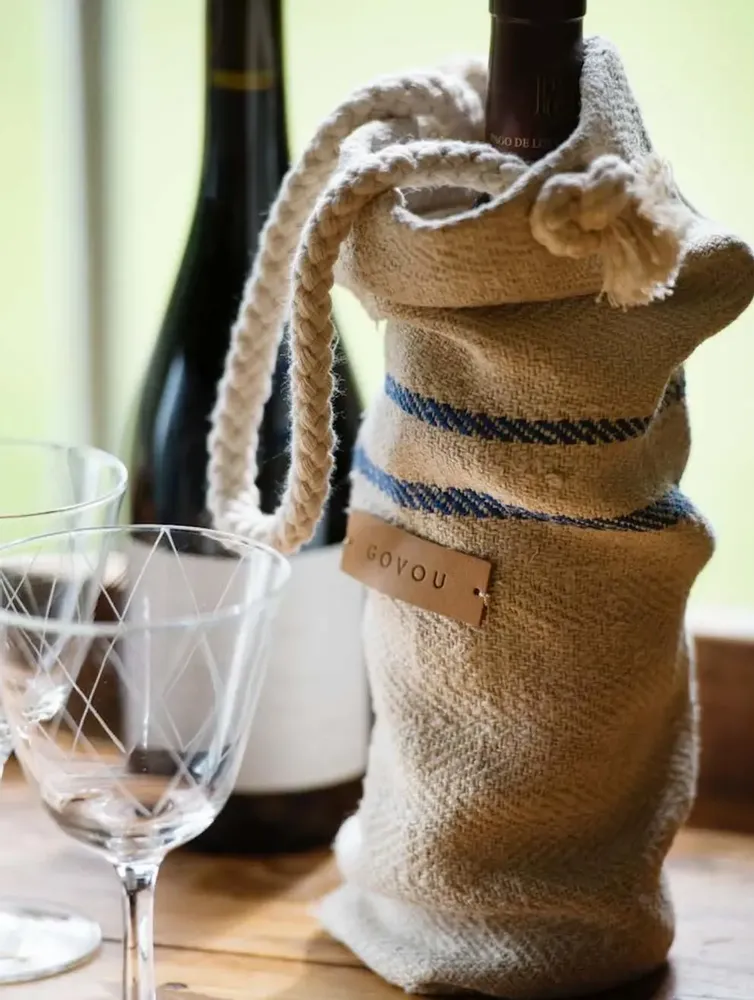 Wine accessories - Linen wine holder - GOVOU FABRICS
