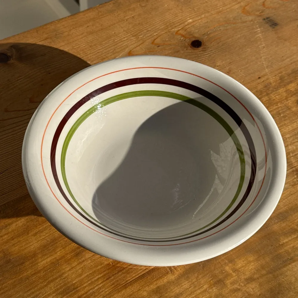 Platter and bowls - Small white Italy earthenware salad bowl with brown green orange borde - OFFICE OBJETS