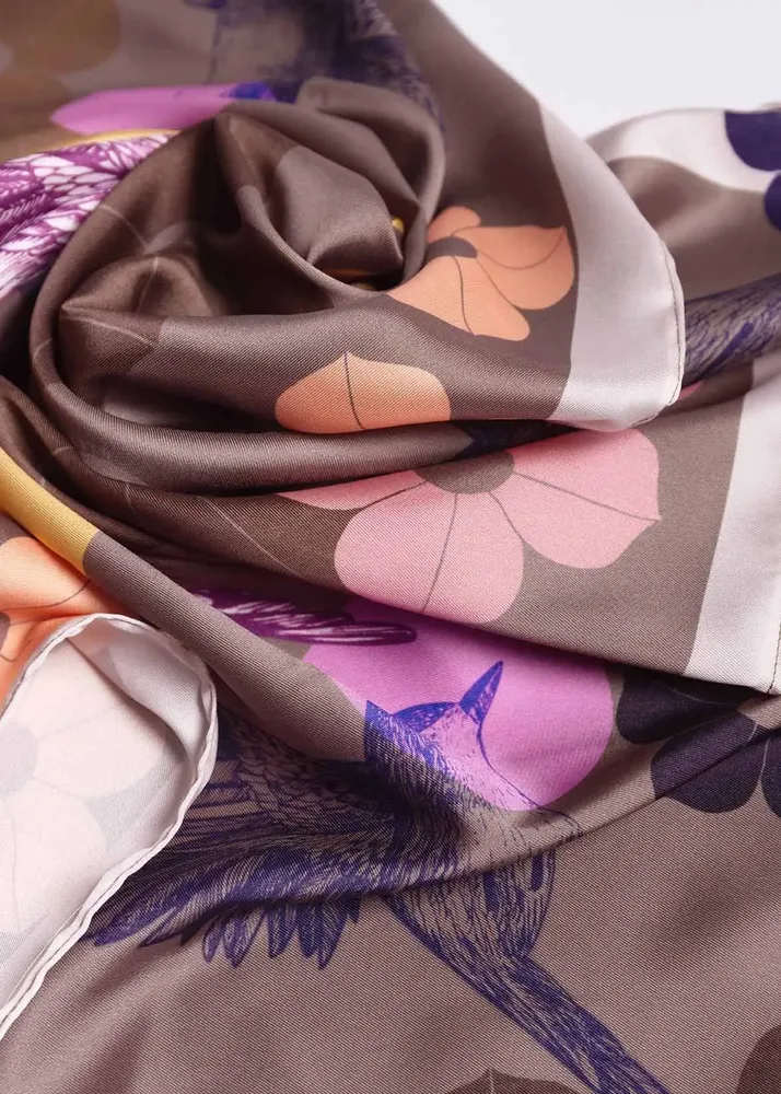 Foulards et écharpes - oiseau gorge rouge - KOUNTHEA RETH