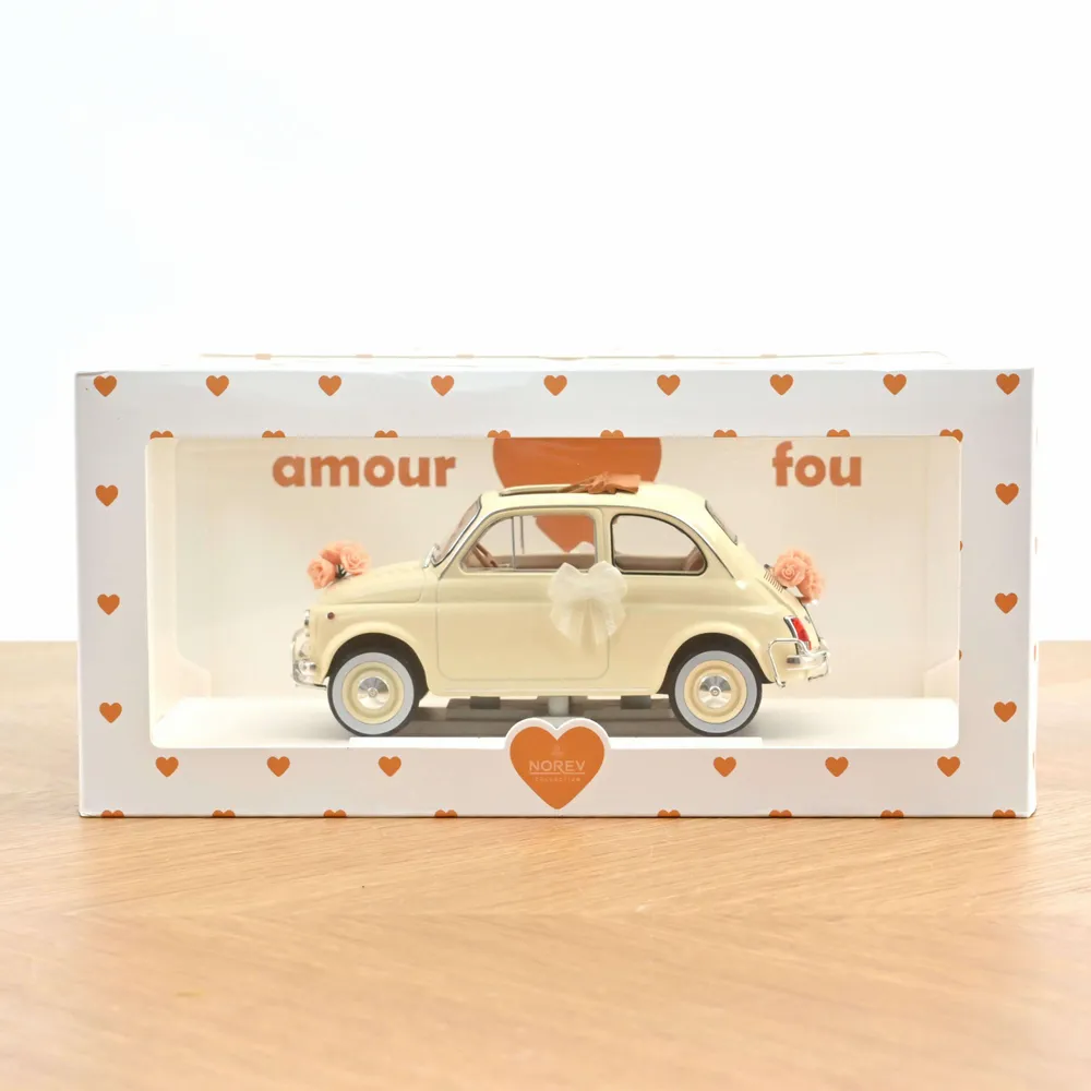 Cadeaux - Fiat 500 L 1968 Blanc Ivoire cadeau de mariage 1/18 - NOREV