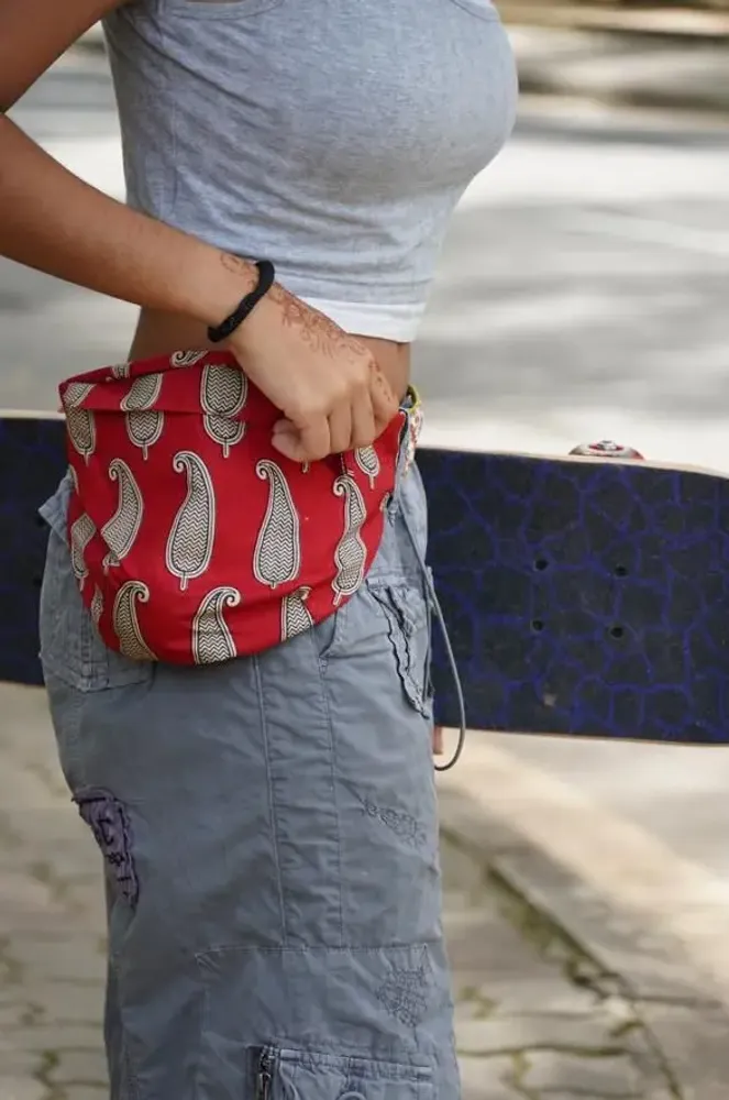 Bags and totes - Midi upcycled sari belt bag - I WAS A SARI