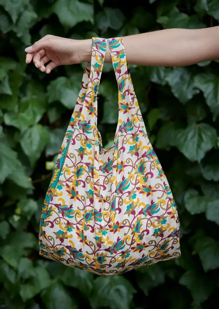 Bags and totes - Reusable sustainable sari bag - I WAS A SARI