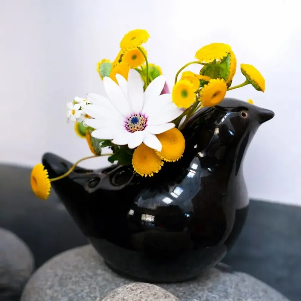 Vases - The Little Bird - TSÉ & TSÉ