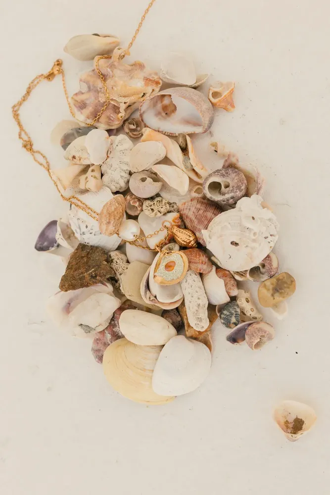 Bijoux - Collier Avec Pendentif Noix Muscade - CÂPÂ JEWELRY