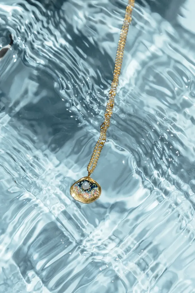 Jewelry - Shell Pendant Necklace - CÂPÂ JEWELRY