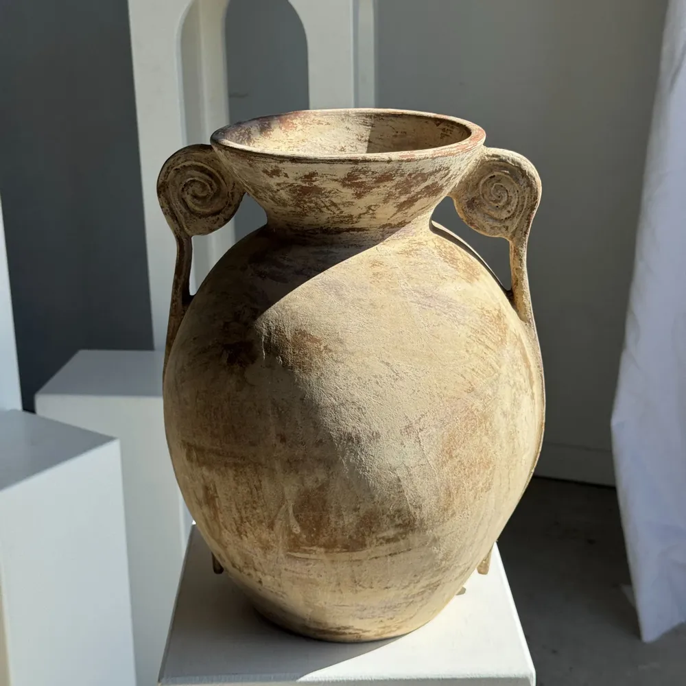 Objets de décoration - Grand vase crème à double anses spirale style antique en terre cuite - OFFICE OBJETS