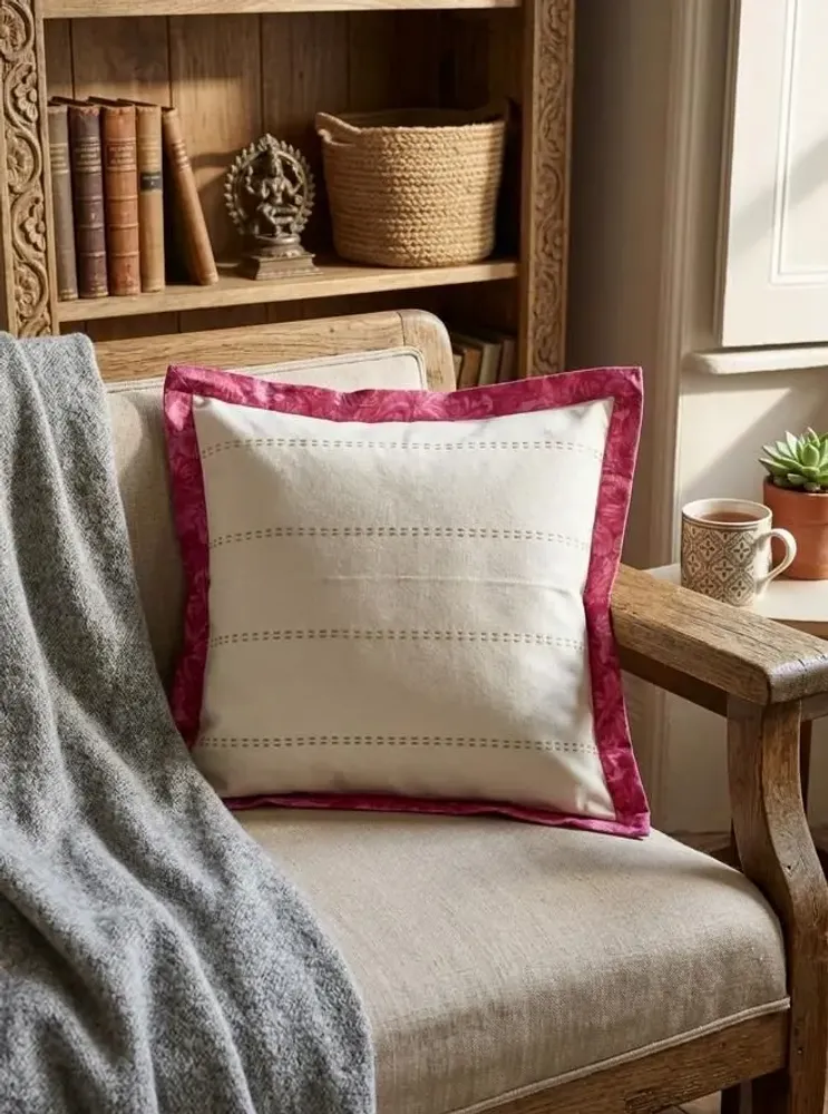 Homewear - Cotton cushion cover with recycled saree border 45×45 cm - I WAS A SARI