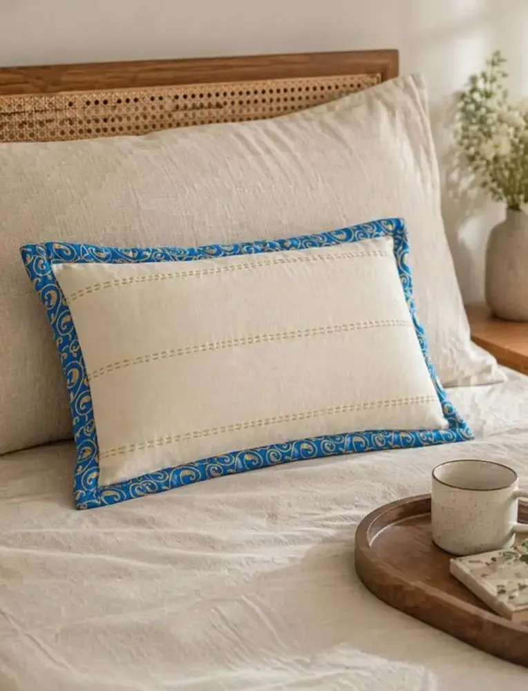 Homewear - Handcrafted upcycled sari edging lumbar cotton cushion cover 30×50 cm - I WAS A SARI