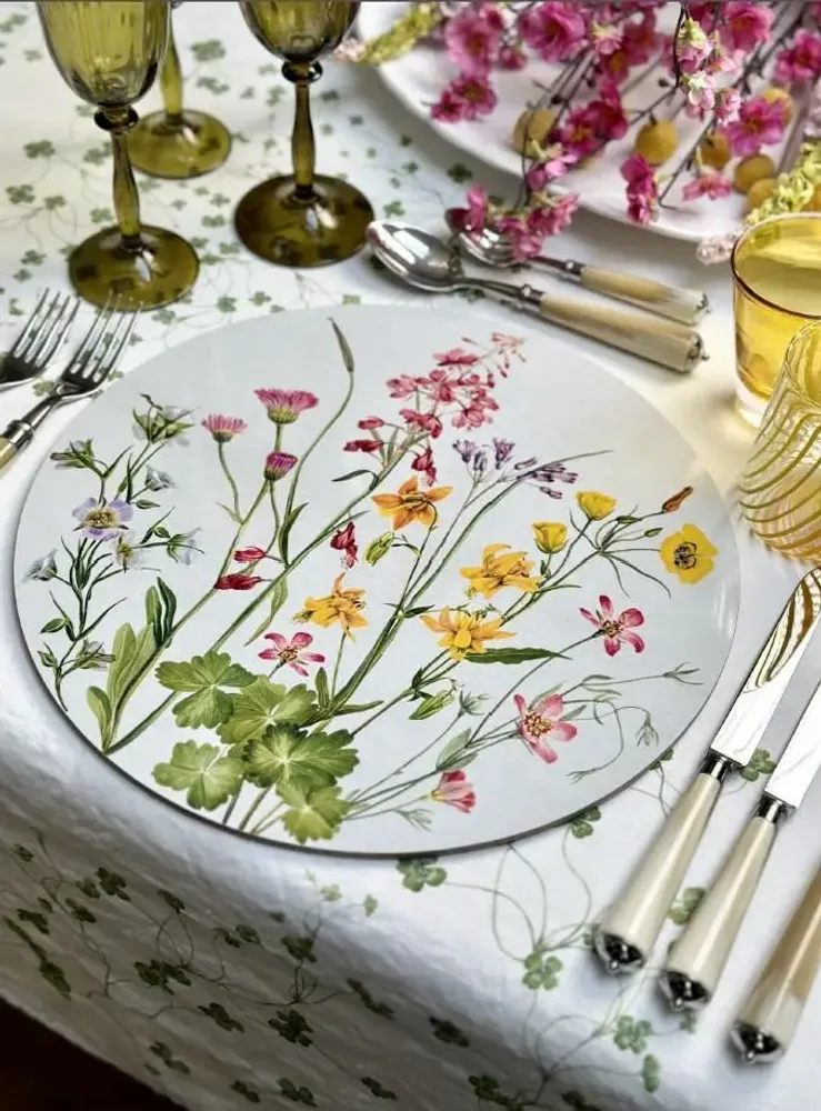 Linge de table textile - Notre nappe et nos serviettes de table en lin pour le mois de juin - SUMMERILL AND BISHOP