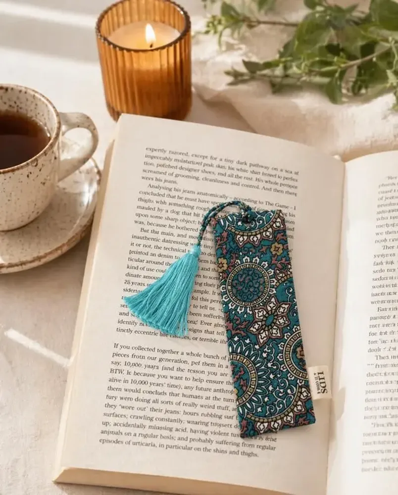 Homewear - Small artisan-made sari bookmark with tassel - I WAS A SARI