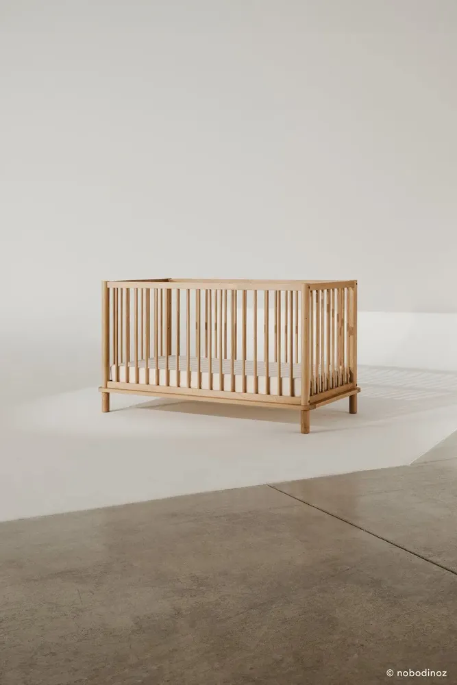 Lits - Lit bébé évolutif en bois de chêne massif Latitude - NOBODINOZ