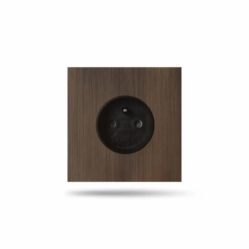 Decorative objects - Trinity bronze medal medium - black power outlet 80x80 - 6IXTES