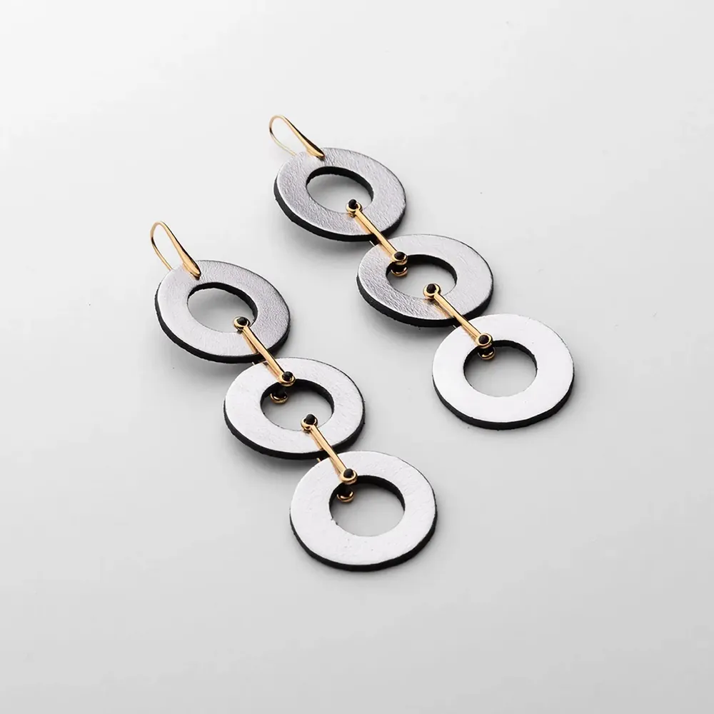 Bijoux - Boucles d'oreilles triples en forme de cercle avec pendule - C.KARAKALPAKI