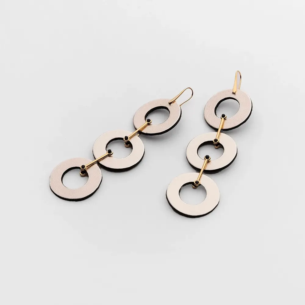 Bijoux - Boucles d'oreilles triples en forme de cercle avec pendule - C.KARAKALPAKI