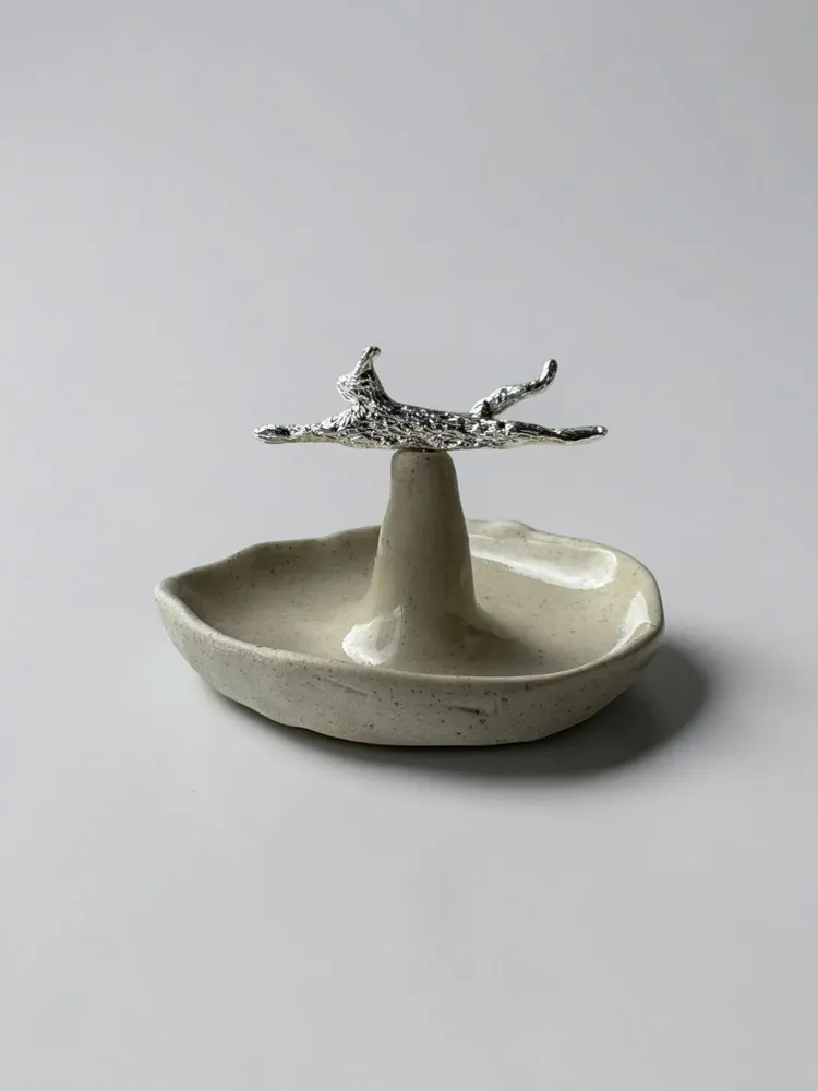 Ceramic - Lazy Cat Ceramic Jewelry Dish - CÂPÂ JEWELRY